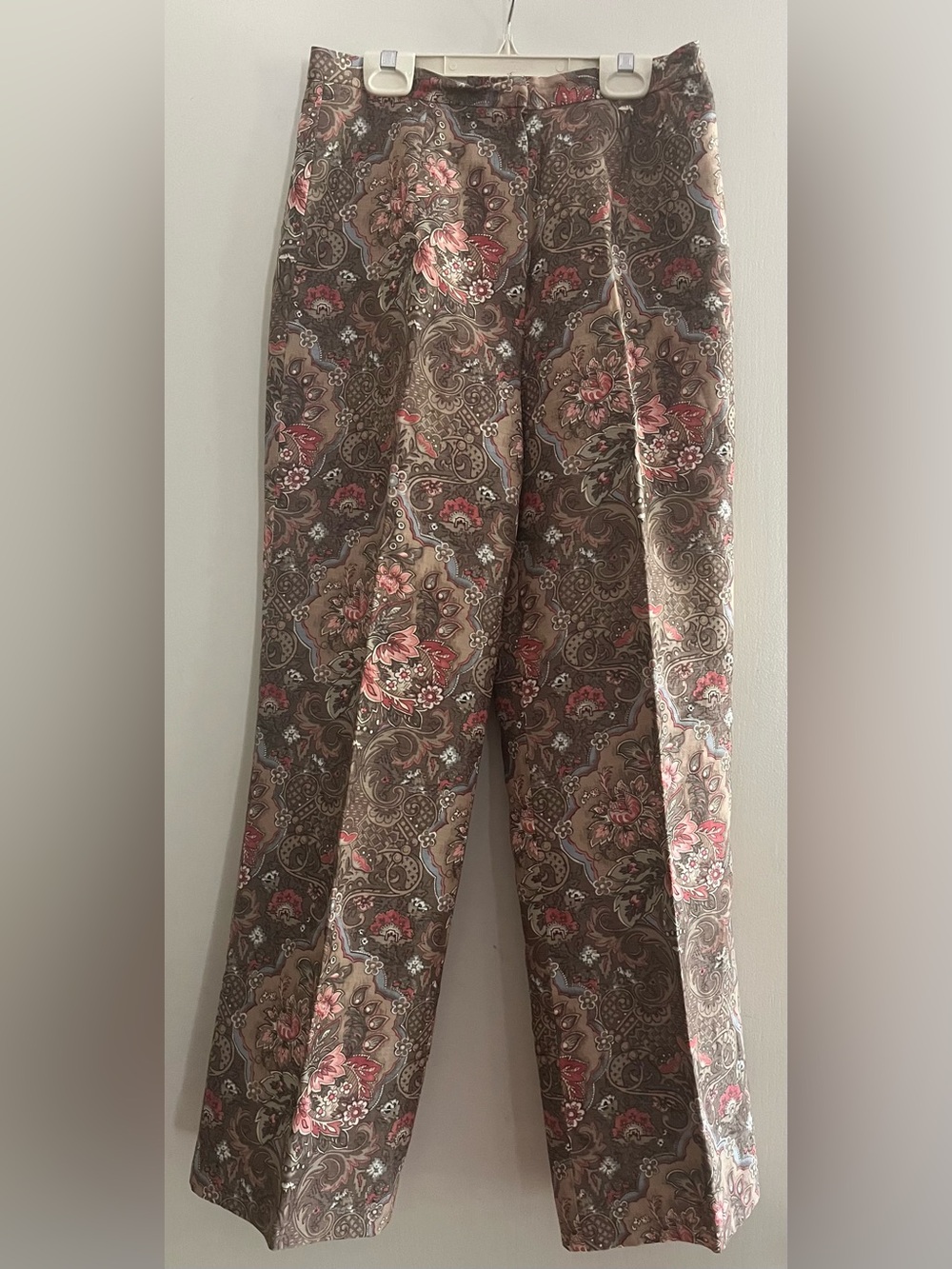 Talbots Silk Linen Pants Size 4
Floral Paisley